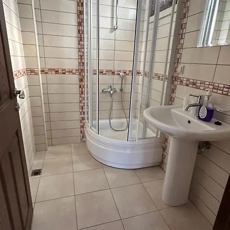 Corner Luxury